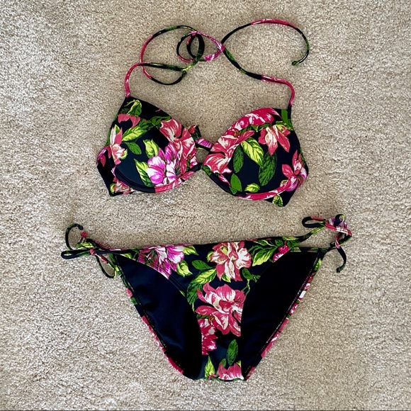 Black poppy floral bikini set - Picture 1 of 6